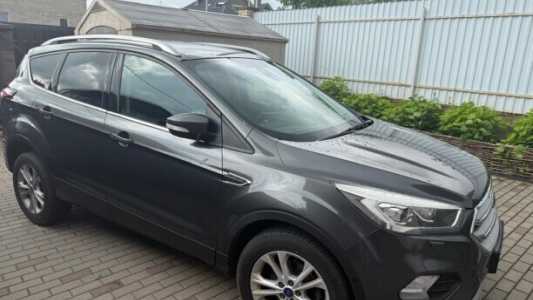Ford Kuga II Рестайлинг, 2018, пробег 180000 км Ford Kuga II Рестайлинг, 2018, пробег 180000 км