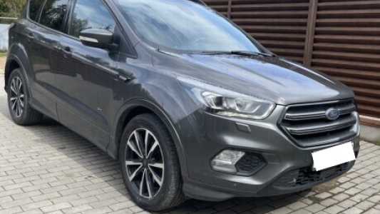 Ford Kuga II Рестайлинг, 2018, пробег 199000 км Ford Kuga II Рестайлинг, 2018, пробег 199000 км