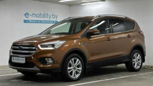 Ford Kuga II Рестайлинг, 2019, пробег 122595 км Ford Kuga II Рестайлинг, 2019, пробег 122595 км