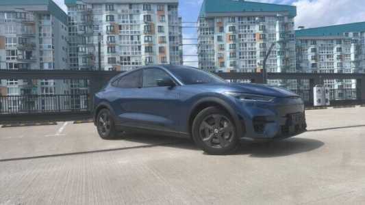 Ford Mustang Mach-E , 2022, пробег 60000 км