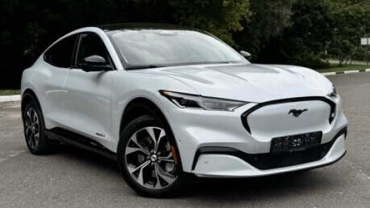 Ford Mustang Mach-E , 2023, пробег 17000 км