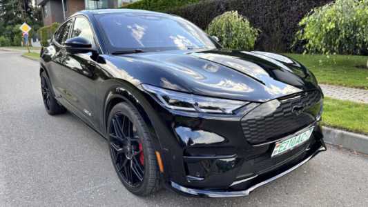 Ford Mustang Mach-E , 2023, пробег 19000 км Ford Mustang Mach-E , 2023, пробег 19000 км