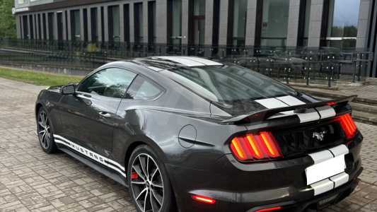 Ford Mustang VI