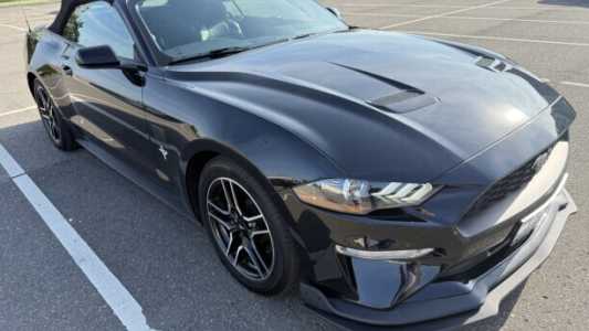 Ford Mustang VI Рестайлинг, 2021, пробег 105000 км Ford Mustang VI Рестайлинг, 2021, пробег 105000 км