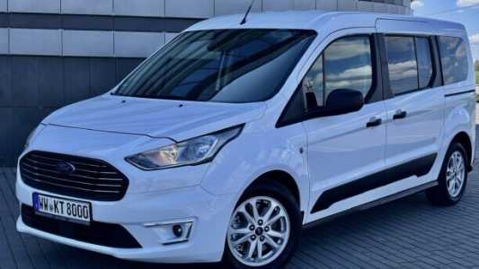 Ford Tourneo Connect II Рестайлинг, 2019, пробег 206000 км Ford Tourneo Connect II Рестайлинг, 2019, пробег 206000 км
