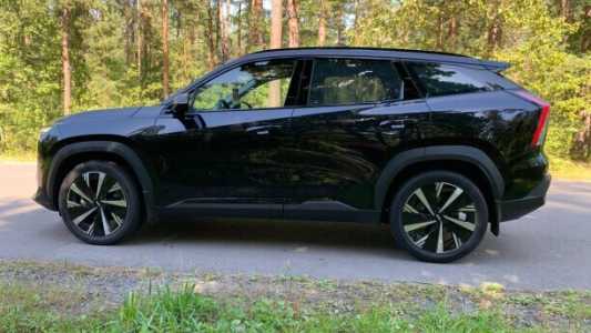 Geely Atlas II (L), 2023, пробег 15000 км Geely Atlas II (L), 2023, пробег 15000 км