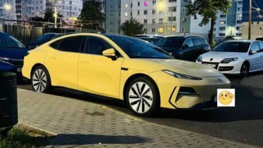 Geely Galaxy E8 , 2024, пробег 13000 км