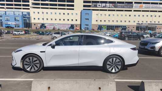 Geely Galaxy E8 I