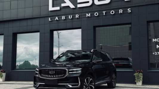 Geely Xingyue L I, 2024, пробег 4000 км Geely Xingyue L I, 2024, пробег 4000 км