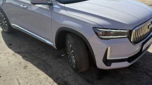 Geely Xingyue L I Рестайлинг, 2024, пробег 82000 км Geely Xingyue L I Рестайлинг, 2024, пробег 82000 км