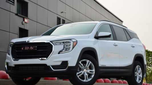 GMC Terrain II Рестайлинг, 2022, пробег 11000 км GMC Terrain II Рестайлинг, 2022, пробег 11000 км
