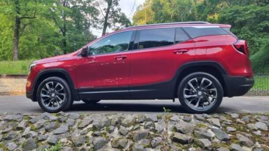 GMC Terrain II Рестайлинг, 2022, пробег 25960 км GMC Terrain II Рестайлинг, 2022, пробег 25960 км