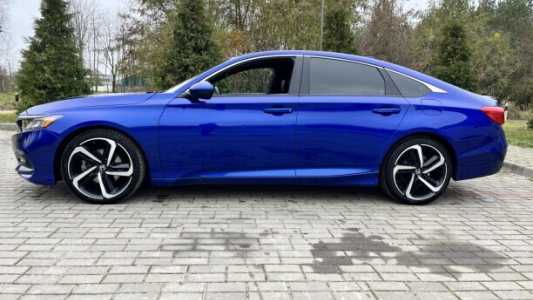 Honda Accord X, 2018, пробег 120000 км