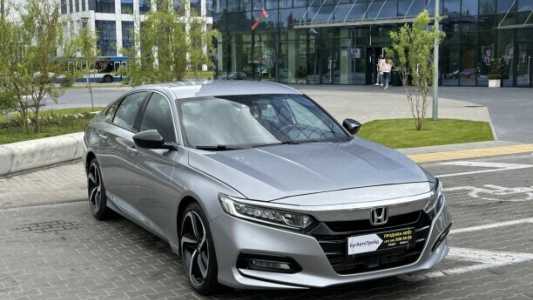 Honda Accord X, 2019, пробег 18678 км