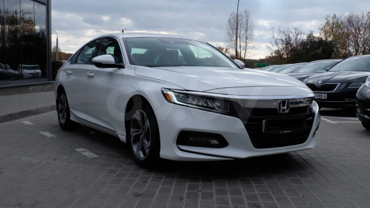Honda Accord X