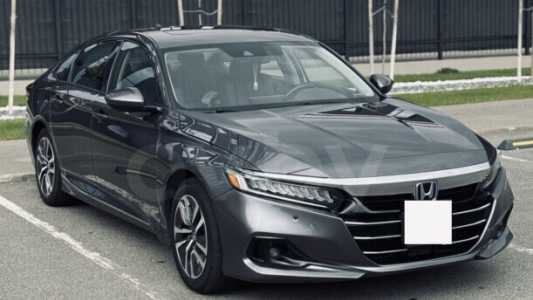 Honda Accord X Рестайлинг, 2021, пробег 58000 км Honda Accord X Рестайлинг, 2021, пробег 58000 км