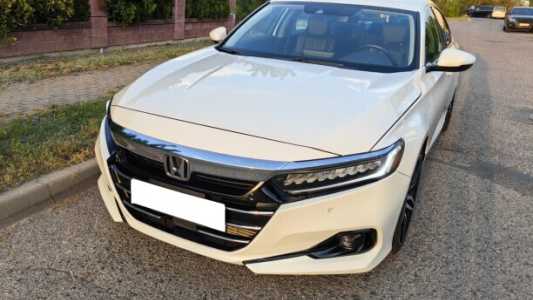 Honda Accord X  Рестайлинг, 2021, пробег 64000 км