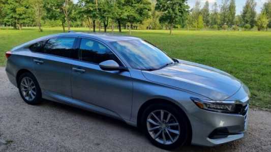 Honda Accord X Рестайлинг, 2021, пробег 91000 км Honda Accord X Рестайлинг, 2021, пробег 91000 км