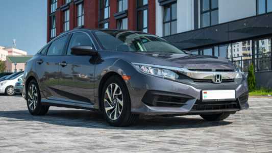 Honda Civic X, 2017, пробег 116000 км