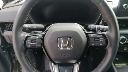 Honda CR-V VI, 2023, пробег 17000 км Honda CR-V VI, 2023, пробег 17000 км