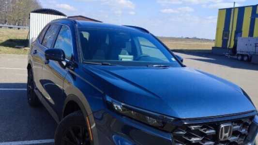 Honda CR-V VI, 2024, пробег 16500 км Honda CR-V VI, 2024, пробег 16500 км