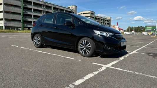 Honda Fit III Рестайлинг, 2019, пробег 59085 км Honda Fit III Рестайлинг, 2019, пробег 59085 км