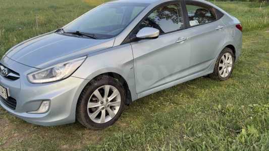 Hyundai Accent RB