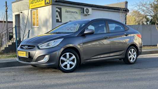 Hyundai Accent RB