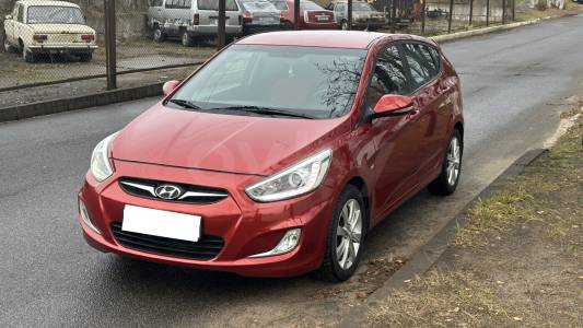 Hyundai Accent RB