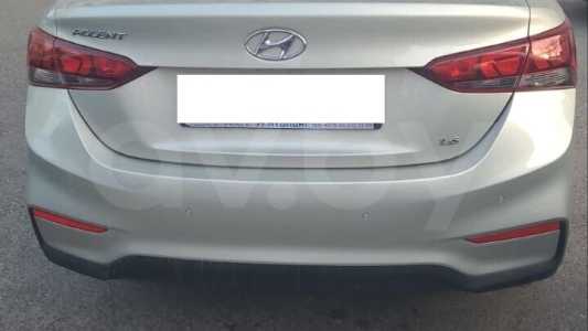 Hyundai Accent V
