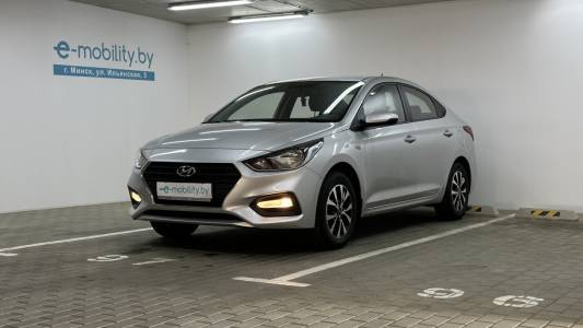 Hyundai Accent V