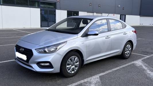 Hyundai Accent V