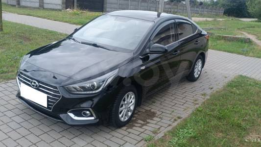 Hyundai Accent V