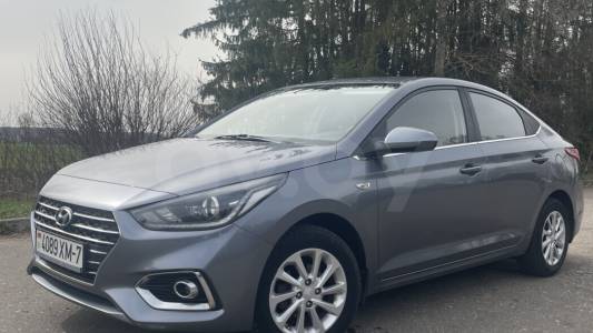 Hyundai Accent V