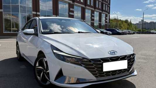 Hyundai Elantra CN7