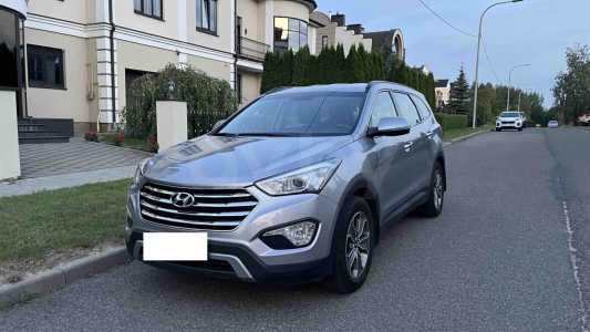 Hyundai Grand Santa Fe III