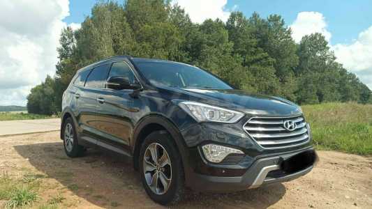 Hyundai Grand Santa Fe III