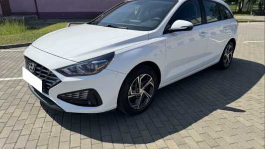 Hyundai i30 III 2-й рестайлинг, 2021, пробег 145000 км Hyundai i30 III 2-й рестайлинг, 2021, пробег 145000 км