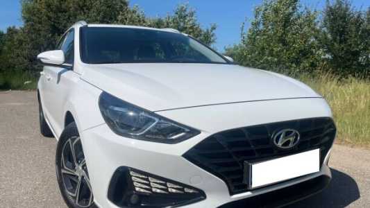 Hyundai i30 III 2-й рестайлинг, 2021, пробег 168000 км Hyundai i30 III 2-й рестайлинг, 2021, пробег 168000 км