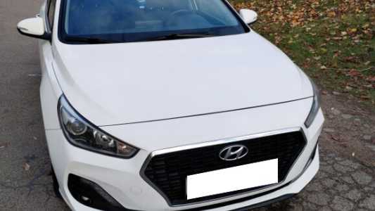 Hyundai i30 III Рестайлинг, 2019, пробег 100000 км Hyundai i30 III Рестайлинг, 2019, пробег 100000 км