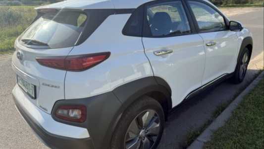Hyundai Kona I  Рестайлинг, 2020, пробег 38520 км