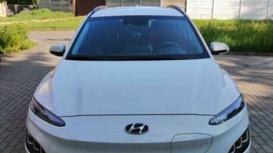 Hyundai Kona I Рестайлинг, 2020, пробег 57570 км Hyundai Kona I Рестайлинг, 2020, пробег 57570 км