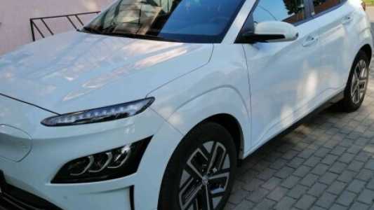 Hyundai Kona I Рестайлинг, 2020, пробег 57570 км Hyundai Kona I Рестайлинг, 2020, пробег 57570 км