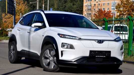 Hyundai Kona I Рестайлинг, 2020, пробег 68000 км Hyundai Kona I Рестайлинг, 2020, пробег 68000 км
