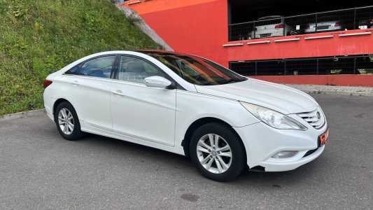 Hyundai Sonata YF