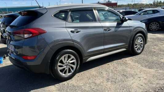 Hyundai Tucson III, 2018, пробег 193121 км Hyundai Tucson III, 2018, пробег 193121 км