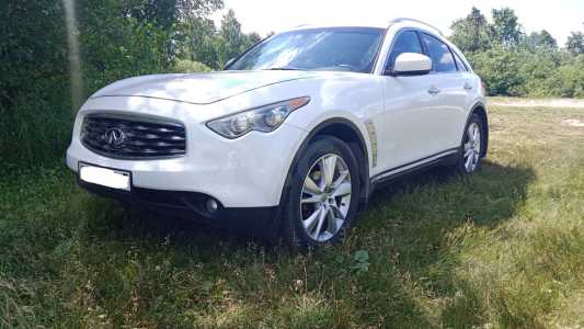 Infiniti FX II