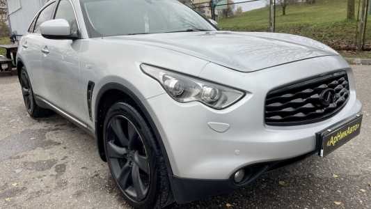 Infiniti FX II