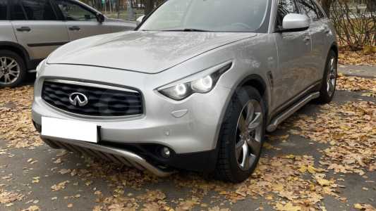 Infiniti FX II