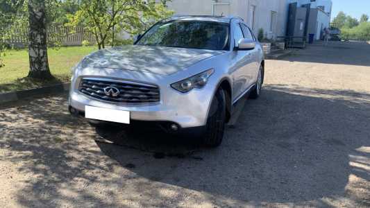 Infiniti FX II